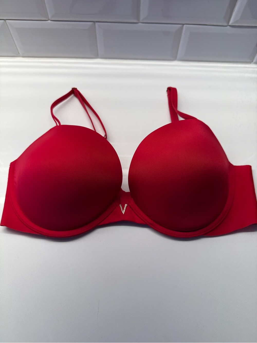 Victoria’s Secret Red Push-Up Bra with V Accent - Women Intimates